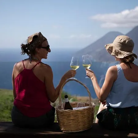 Tenuta Di Castellaro Winery & Rezort Lipari (Isola Lipari)