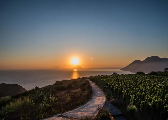 Resort Tenuta Di Castellaro Winery & Lipari (Isola Lipari)